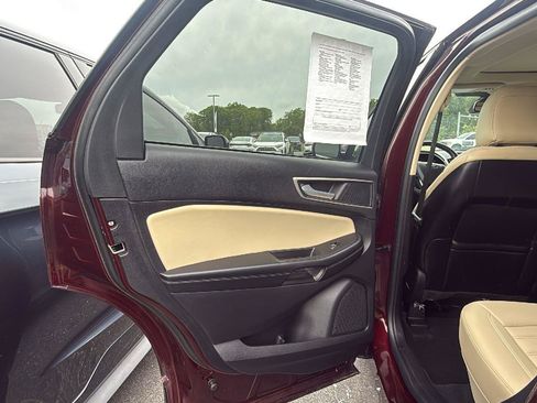 Used 2022 Ford Edge SEL w/ Convenience Package AWD/4WD image 9