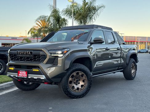 New 2026 Toyota Tacoma 4x4 Double Cab Hybrid image 2