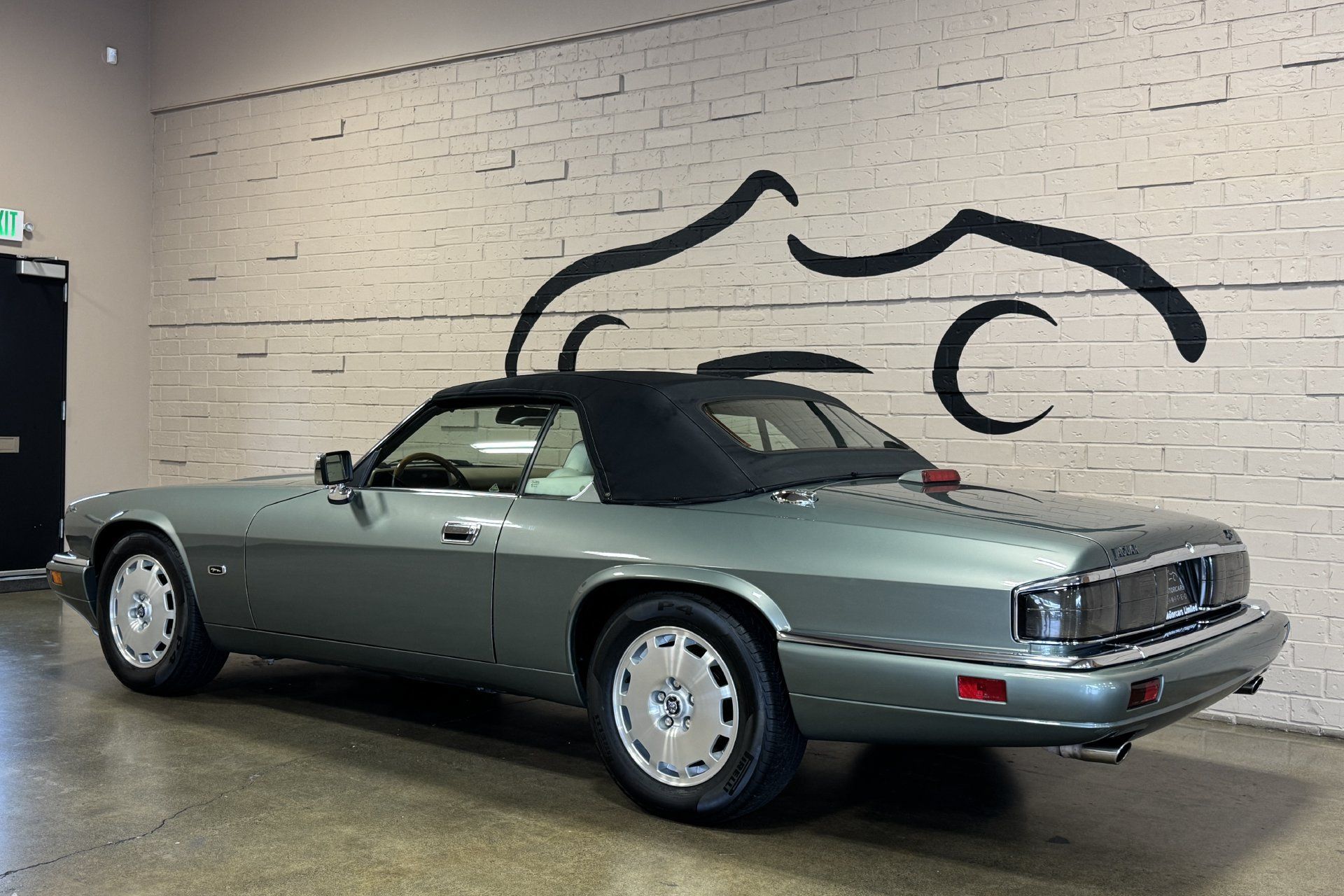 Used 1996 Jaguar XJS 4.0 Convertible RWD image 10