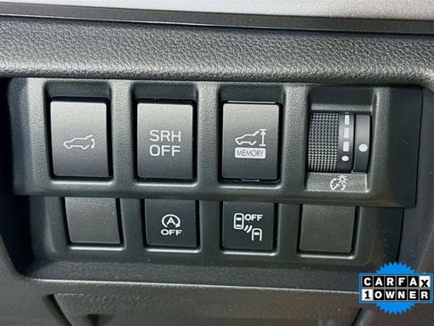 Used 2024 Subaru Forester Premium AWD/4WD image 10