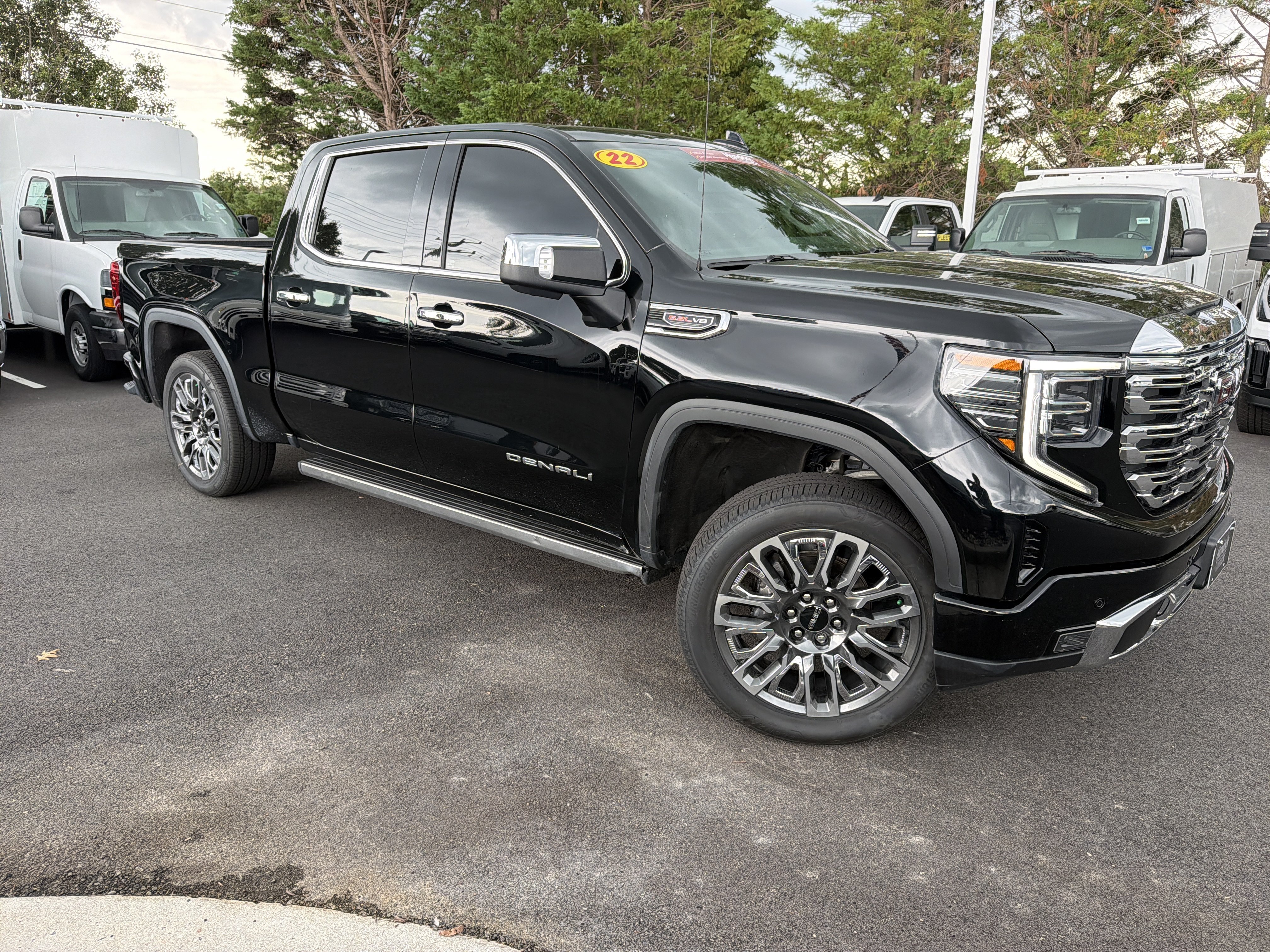 Used 2022 GMC Sierra 1500 Denali AWD/4WD image 2