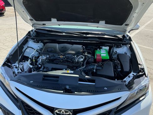 Used 2022 Toyota Camry SE w/ Carpet Mat Package (TMS) FWD image 24