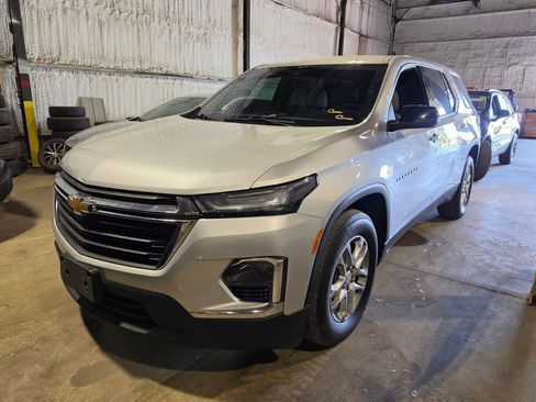 Used 2022 Chevrolet Traverse LS AWD/4WD image 1