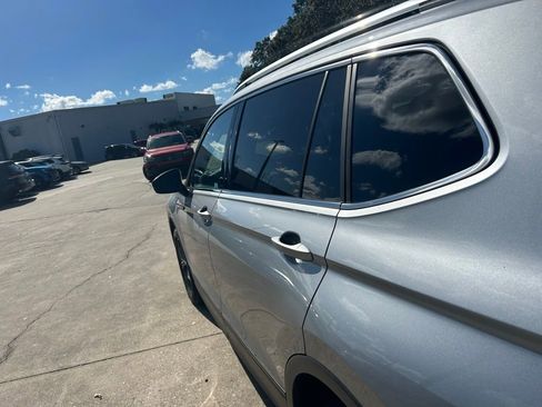 Used 2022 Volkswagen Tiguan SE image 29