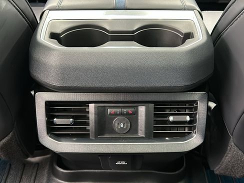 Used 2025 Ford F250 Platinum image 40