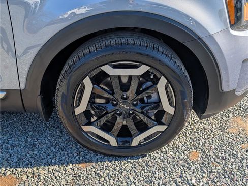 Used 2024 Kia Telluride S w/ S Sunroof Package image 9