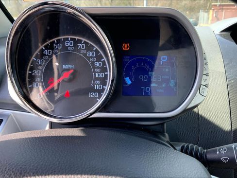 Used 2015 Chevrolet Spark LS image 26