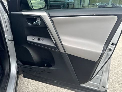 Used 2016 Toyota RAV4 XLE image 30