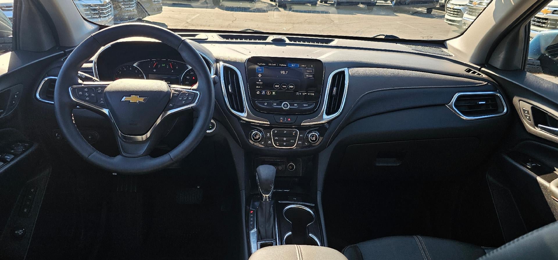 Used 2024 Chevrolet Equinox Premier w/ LPO, Floor Liner Package AWD/4WD image 10