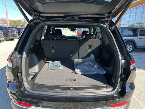 New 2025 Jeep Grand Cherokee Limited AWD/4WD image 10