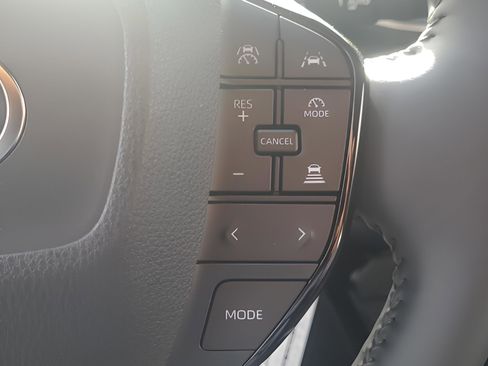 New 2026 Toyota Prius Plug-In Hybrid FWD image 24