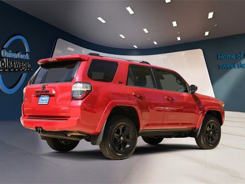 Used 2023 Toyota 4Runner SR5 image 5