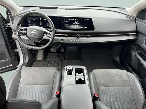 Used 2023 Nissan Ariya AWD image 23