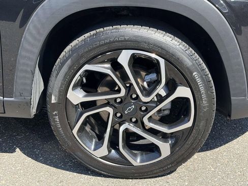 Used 2024 Chevrolet Trax RS w/ Driver Confidence Package FWD image 6