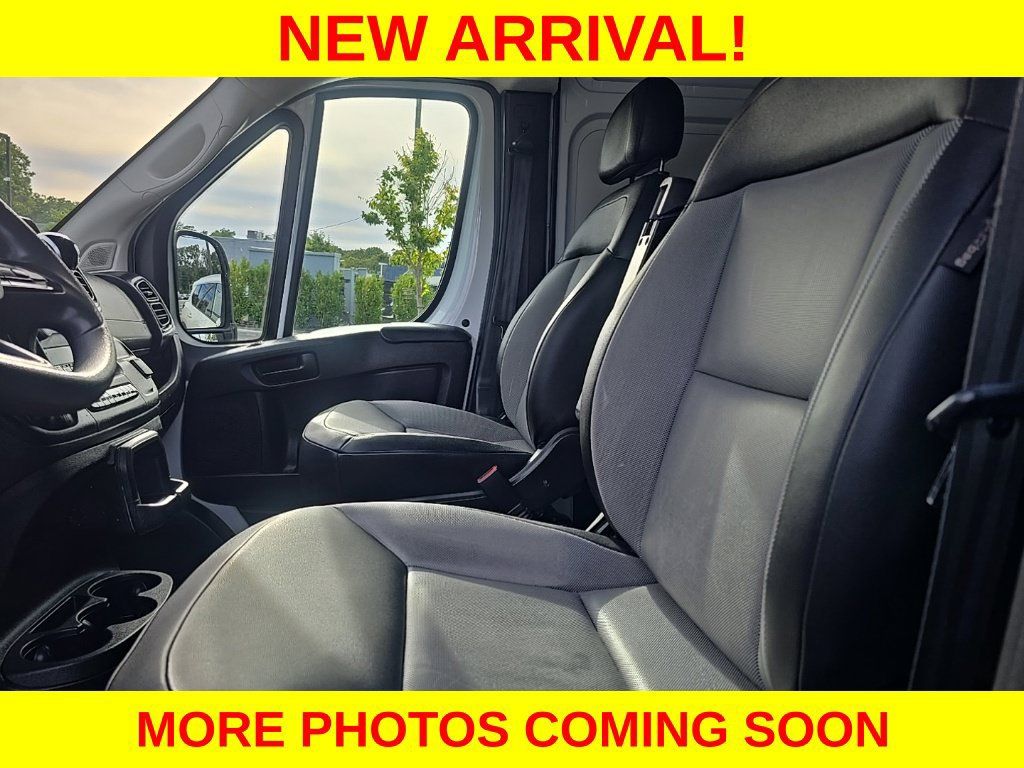 Used 2025 RAM ProMaster 2500 w/ Convenience Group FWD image 16