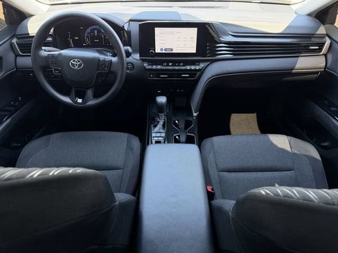 Used 2026 Toyota Camry LE w/ Convenience Package FWD image 10