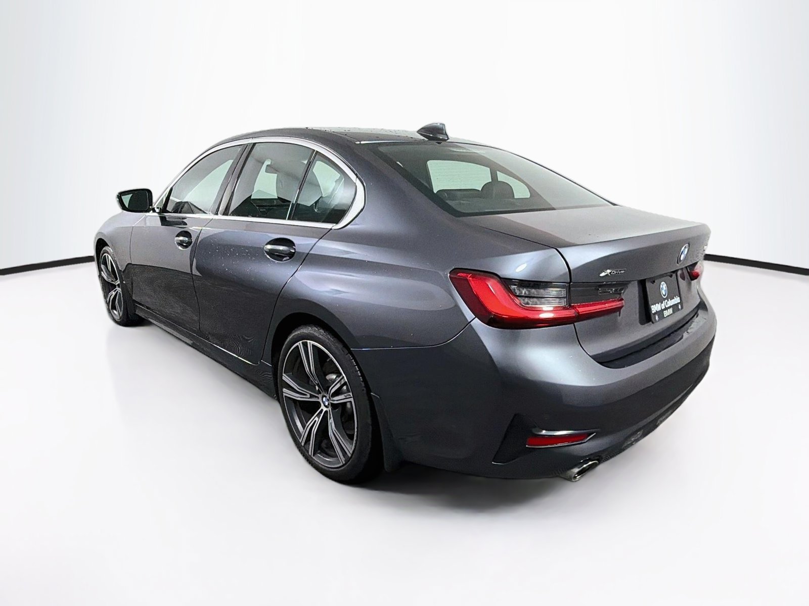 Used 2021 BMW 330i xDrive Sedan w/ Convenience Package AWD/4WD image 5