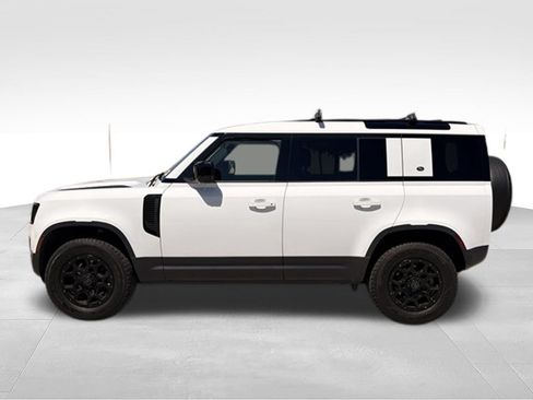Used 2023 Land Rover Defender 110 AWD/4WD image 6