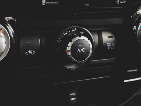 Used 2015 Toyota 4Runner Trail image 12