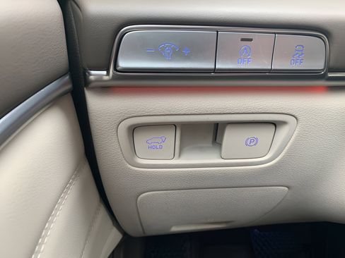 Used 2024 Genesis GV80 3.5T image 12