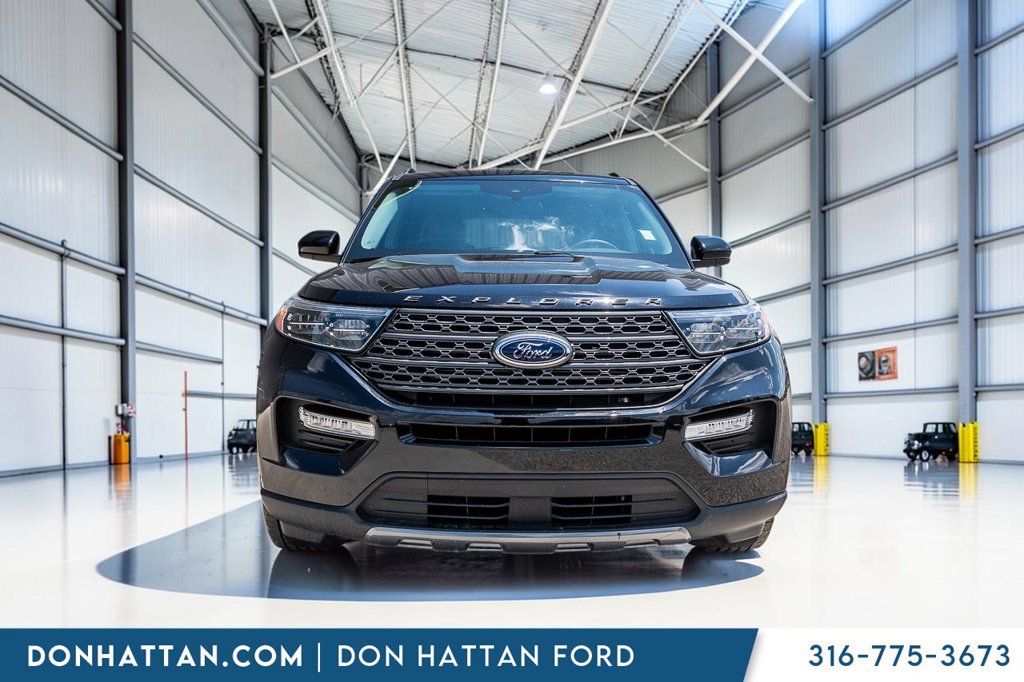 Used 2023 Ford Explorer XLT w/ Equipment Group 202A AWD/4WD image 26