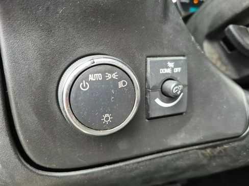 Used 2016 Chevrolet Express 2500 Extended RWD image 17
