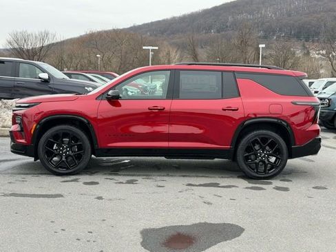 New 2026 Chevrolet Traverse RS w/ LPO, Floor Liner Package image 12