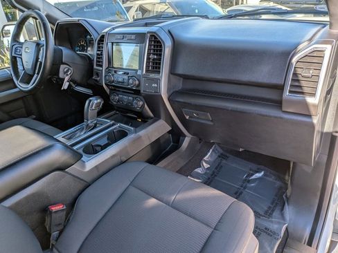 Used 2016 Ford F150 XLT image 22