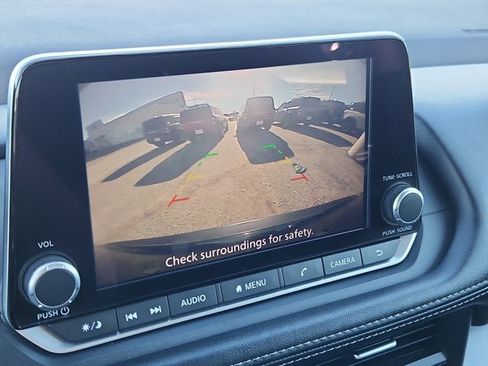 Used 2023 Nissan Rogue SV image 19