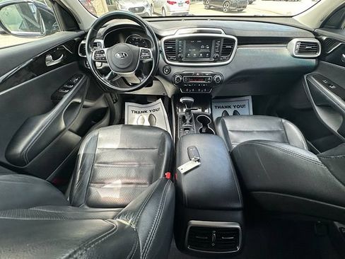 Used 2020 Kia Sorento EX FWD image 19