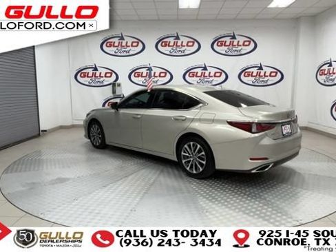 Used 2022 Lexus ES 350 w/ Premium Package FWD image 6