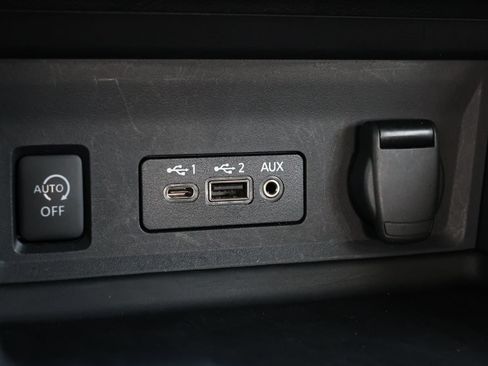 Used 2024 Nissan Sentra SV FWD image 20