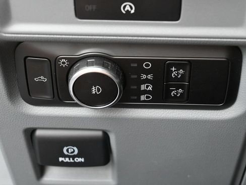 Used 2025 Ford F150 XLT w/ Equipment Group 301A Standard AWD/4WD image 15