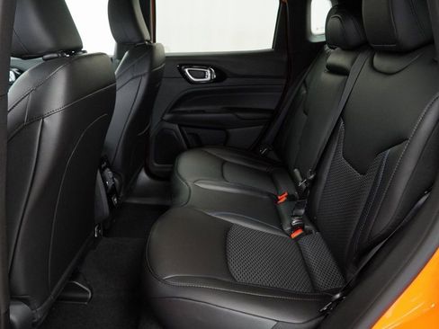 New 2026 Jeep Compass Latitude image 17