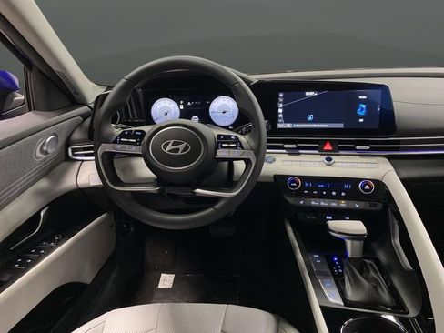 New 2026 Hyundai Elantra Limited image 5