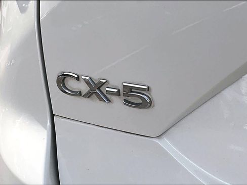 Used 2021 MAZDA CX-5 Touring w/ Touring Preferred SV Package FWD image 9