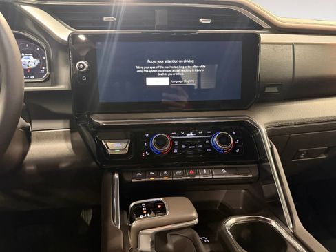 Used 2026 GMC Sierra 1500 Denali image 12