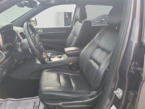 Used 2014 Jeep Grand Cherokee Limited image 11
