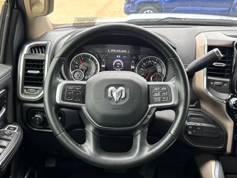 Used 2022 RAM 2500 Laramie AWD/4WD image 16