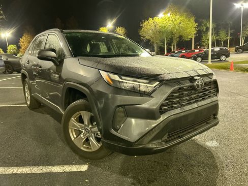 Used 2025 Toyota RAV4 XLE image 2