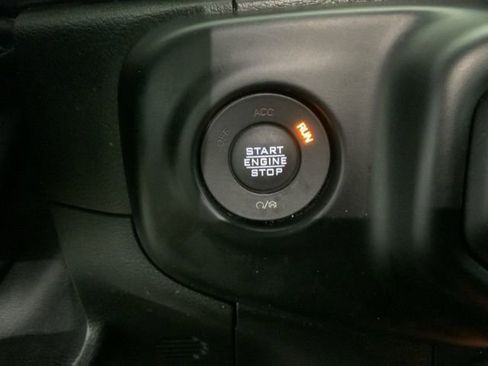 Used 2021 Jeep Wrangler Unlimited Sport image 23