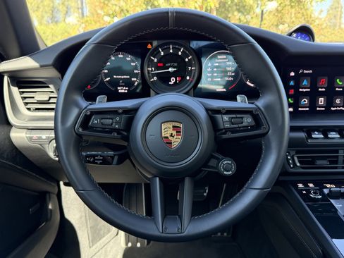 Certified 2022 Porsche 911 Targa 4 GTS image 15