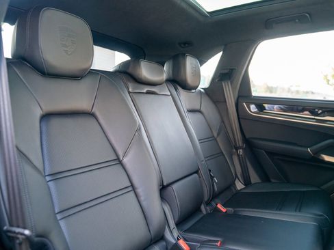 New 2025 Porsche Cayenne Turbo image 23