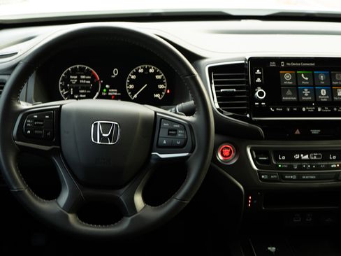 Used 2025 Honda Ridgeline RTL+ image 26