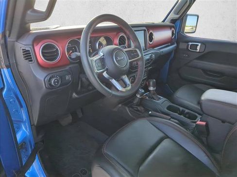 Used 2023 Jeep Gladiator Rubicon w/ Cold Weather Group image 11