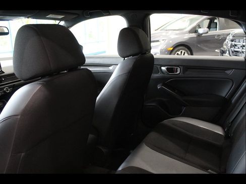 Used 2023 Honda Civic Sport image 14