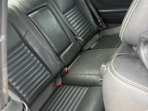 Used 2010 Dodge Challenger R/T image 8