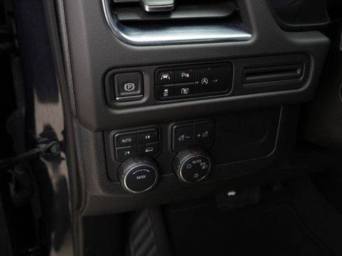 Used 2023 Chevrolet Tahoe RST w/ Luxury Package image 27