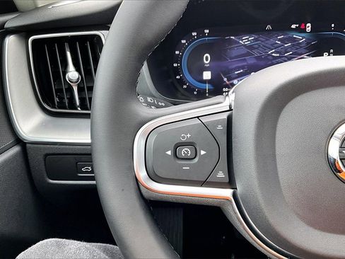 Certified 2023 Volvo XC60 B5 Core w/ Climate Package image 11