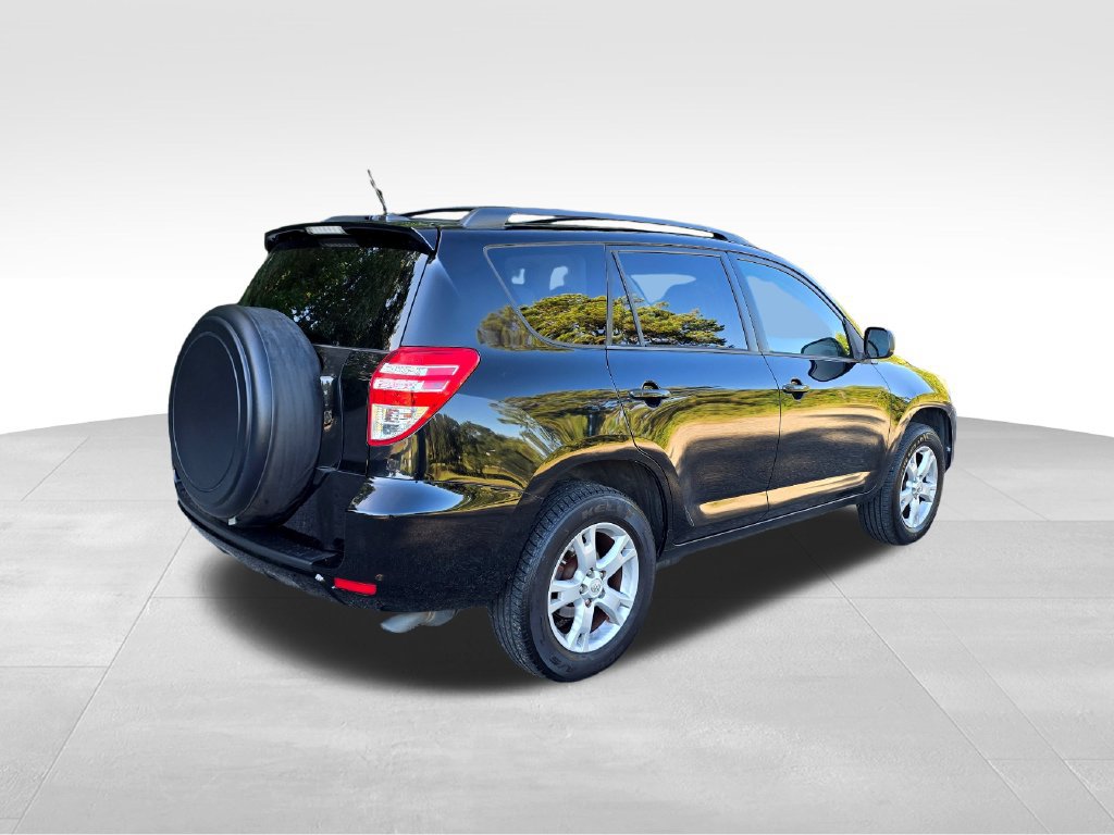 Used 2012 Toyota RAV4 FWD w/ Upgrade Value Pkg image 11
